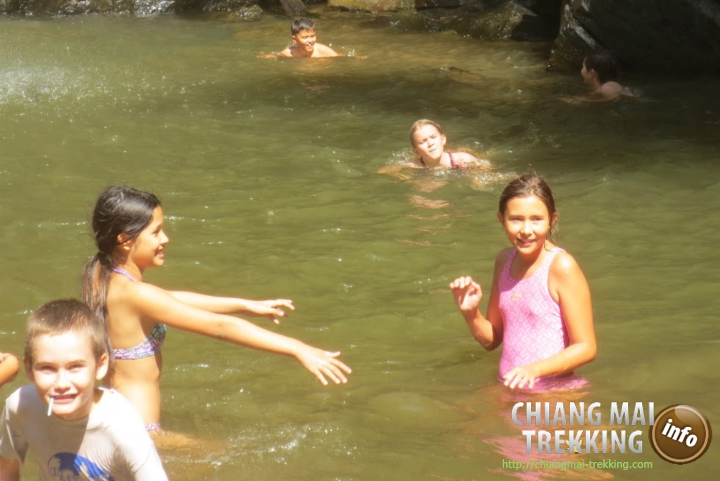 4-days/3-nights Trekking Tour | Chiang Mai Trekking | Le meilleur trekking à Chiang Mai avec Piroon Nantaya